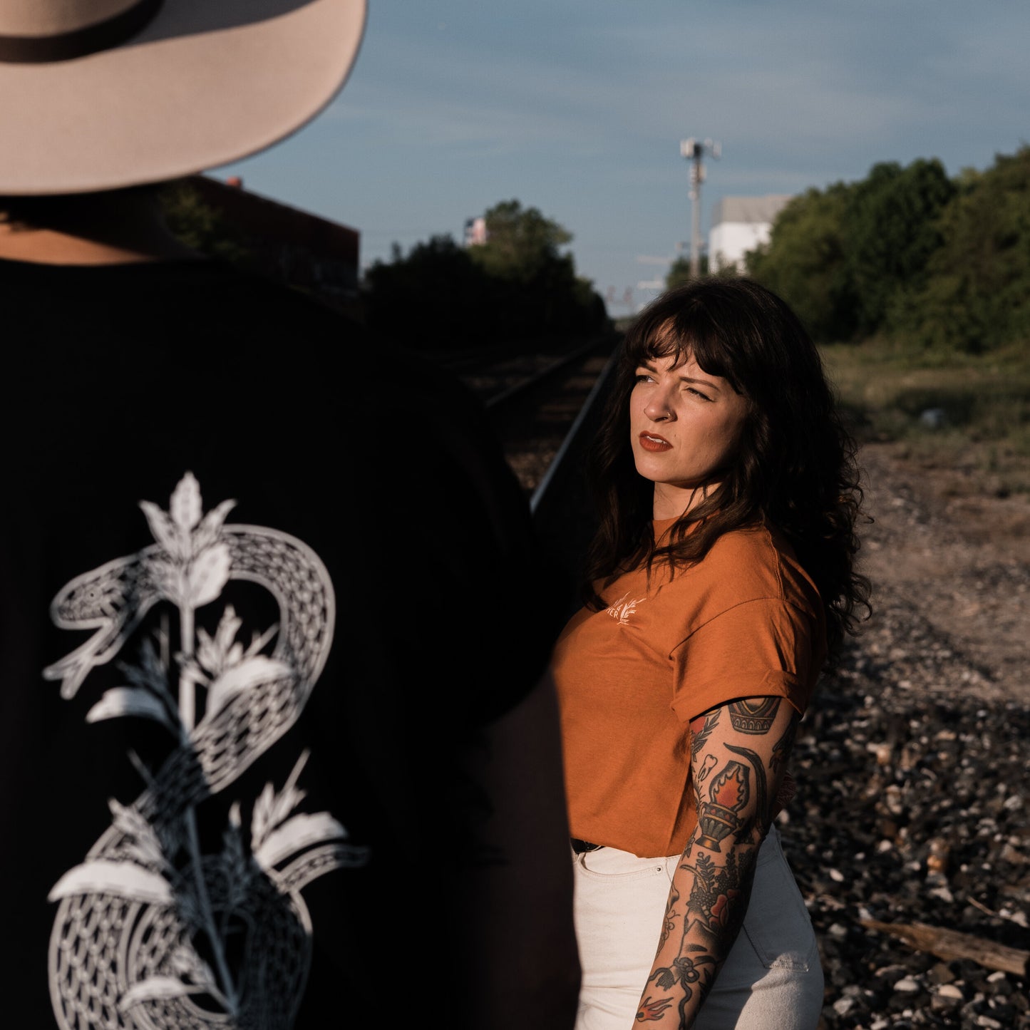 T-SHIRT