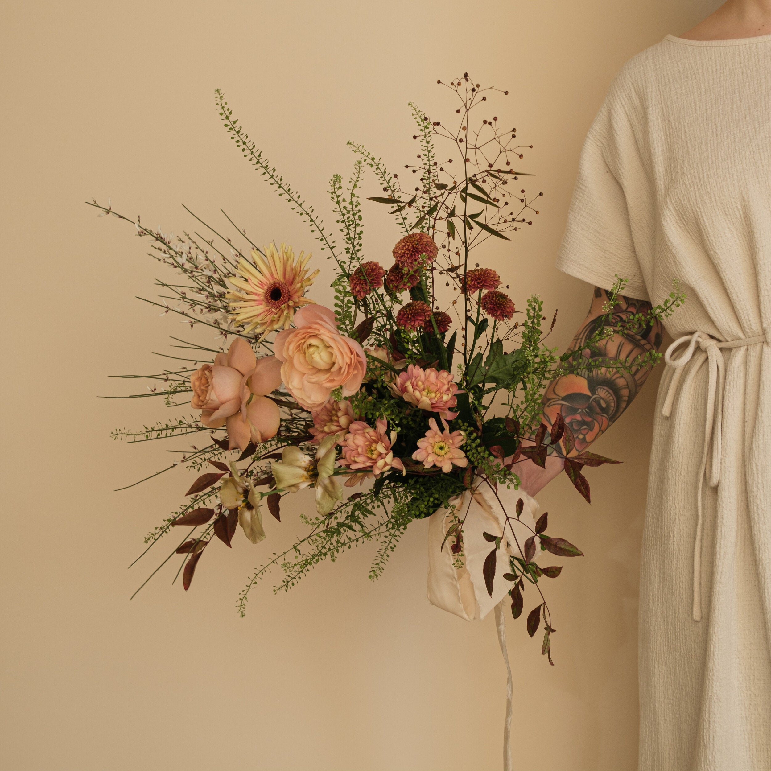 Flower subscription Toronto weekly seasonal flowers delivery